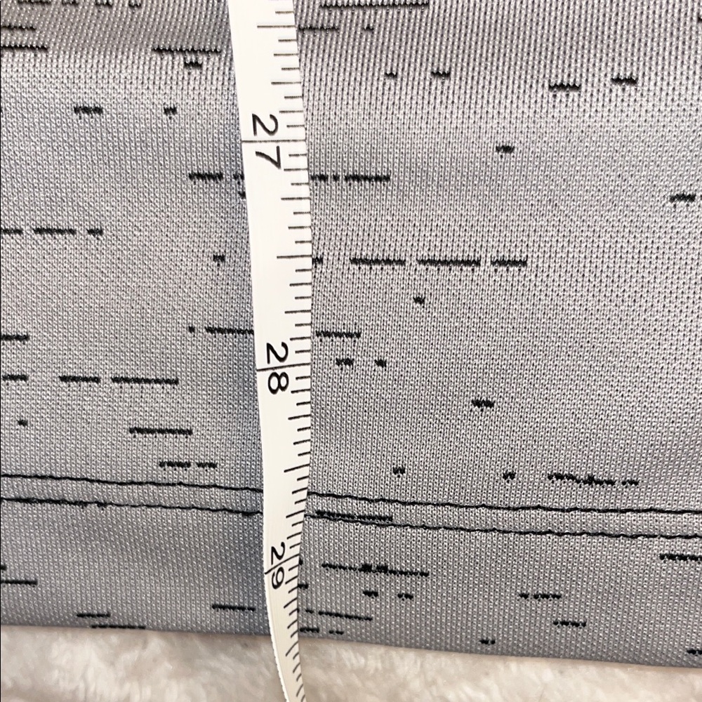 Greg Norman Collection Black and Gray Long Sleeve Tee - Picture 10 of 12